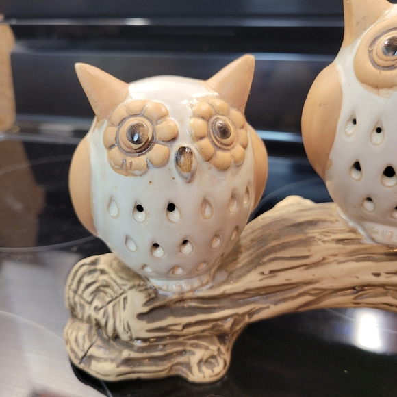 Ceramic Owls on a Branch - Picture 5 of 15